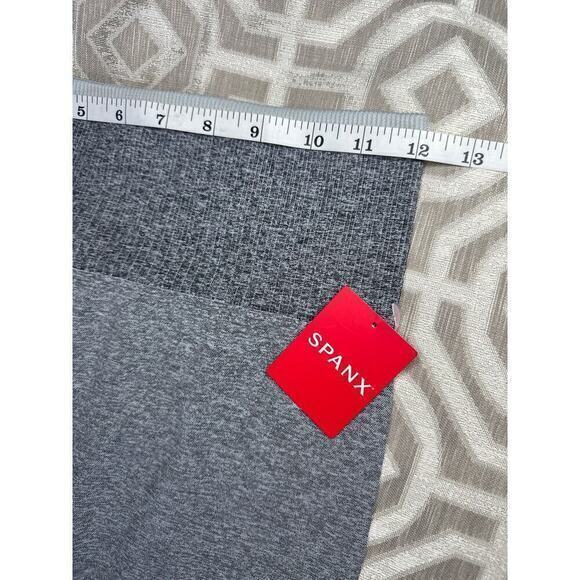 SPANX 50285R Women Size Medium Seamless Sculpt Legging Spacedye Cloudy Gray NWT - Picture 3 of 8